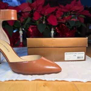 Women's Natural Leather Heels